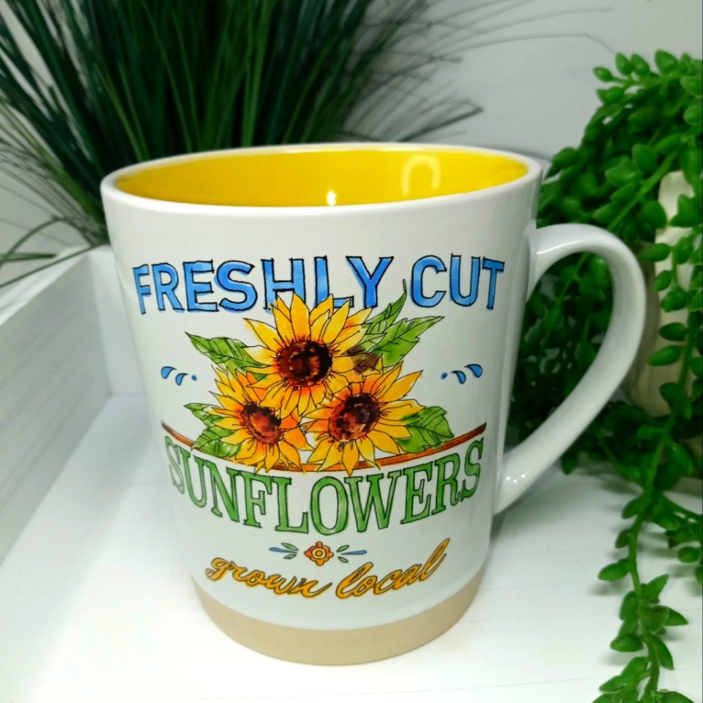 Austin & Ash, Fresh Cut Sunflower, Cup 🌻